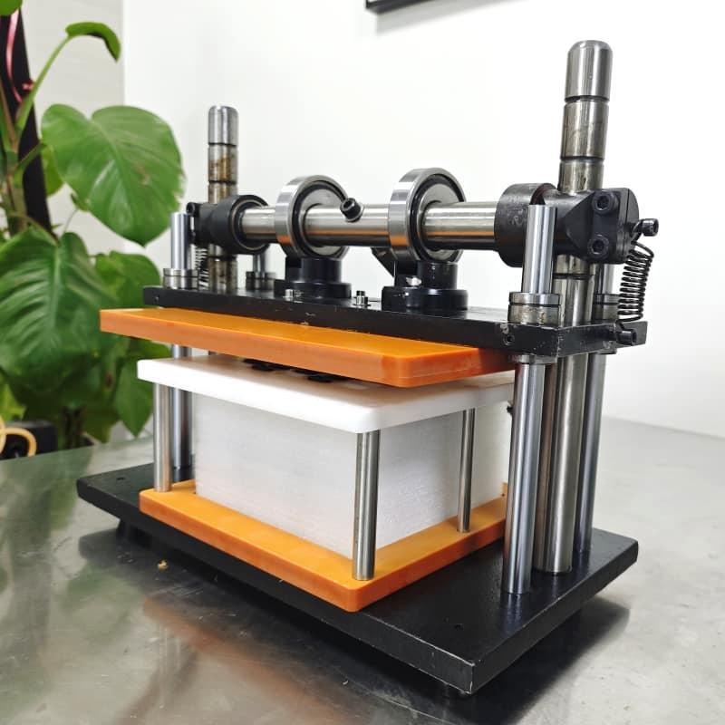 manual capping machine